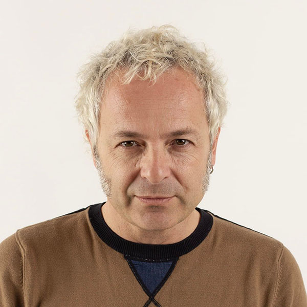 Assad Kassab diseña el cartel de la Mostra de Teatre d'Alcoi 2025